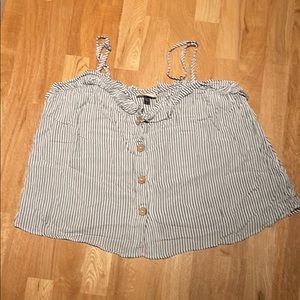 University Thread sleeveless blouse.